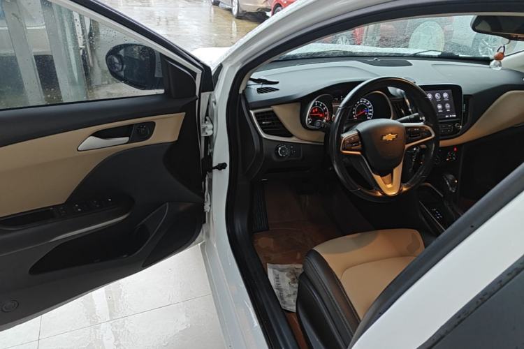 Used Chevrolet Monza 2022 320 Automatic Enjoyment Sunroof Version Driver Seat
