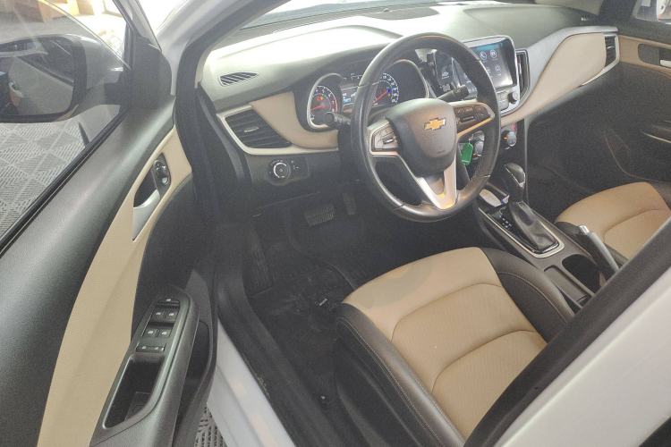 Used Chevrolet Monza 2022 320 Automatic Enjoyment Sunroof Version Driver Seat