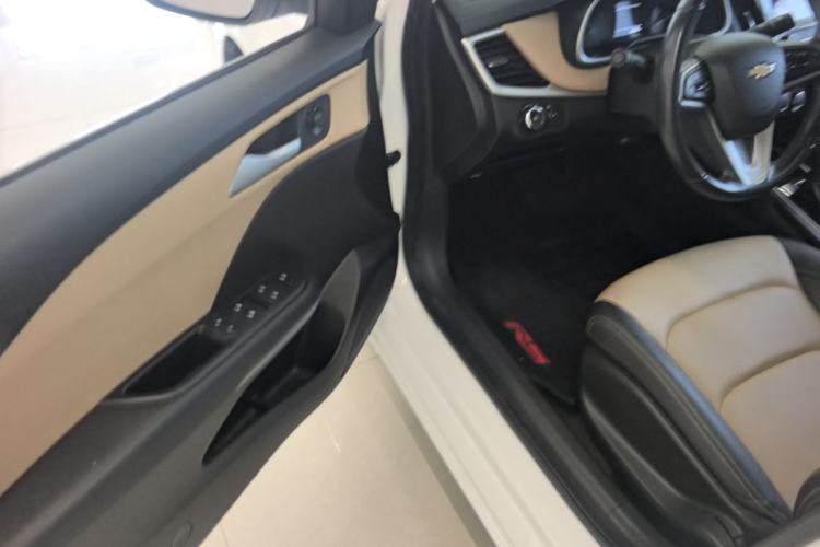 Used Chevrolet Monza 2022 320 Automatic Enjoyment Sunroof Version Driver Seat