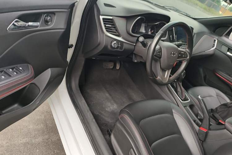 Used Chevrolet Monza 2022 Light Hybrid RS 330T Automatic Comfort Edition Driver Seat