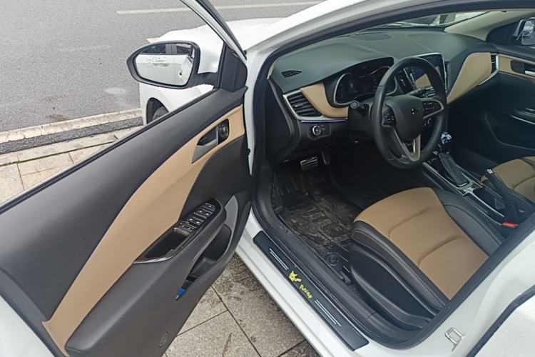 Used Chevrolet Monza 2022 320 Automatic Enjoyment Edition Driver Seat