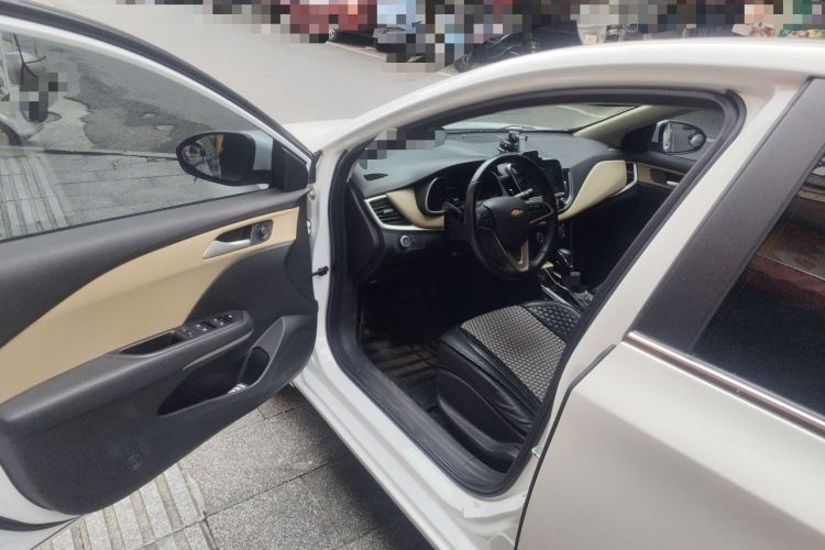 Used Chevrolet Monza 2022 320 Automatic Enjoyment Sunroof Version Driver Seat