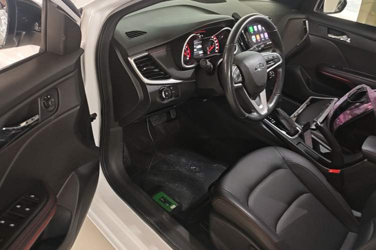 Used Chevrolet Monza 2022 Light Hybrid RS 330T Automatic Comfort Edition Driver Seat