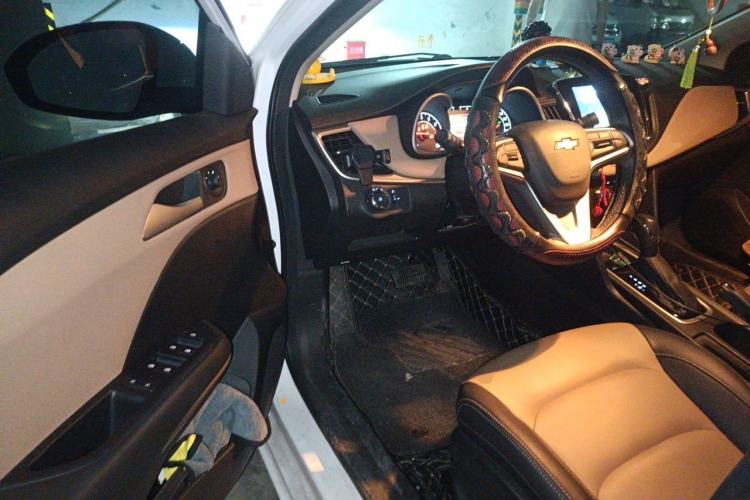 Used Chevrolet Monza 2022 320 Automatic Enjoyment Sunroof Version Driver Seat