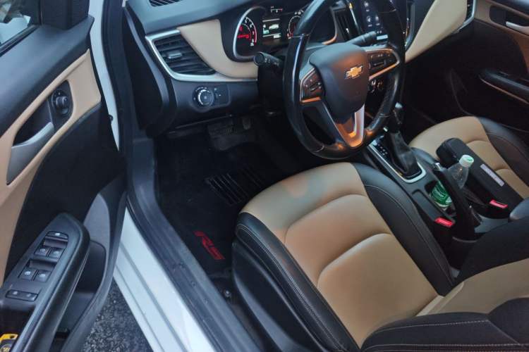Used Chevrolet Monza 2022 320 Automatic Enjoyment Sunroof Version Driver Seat