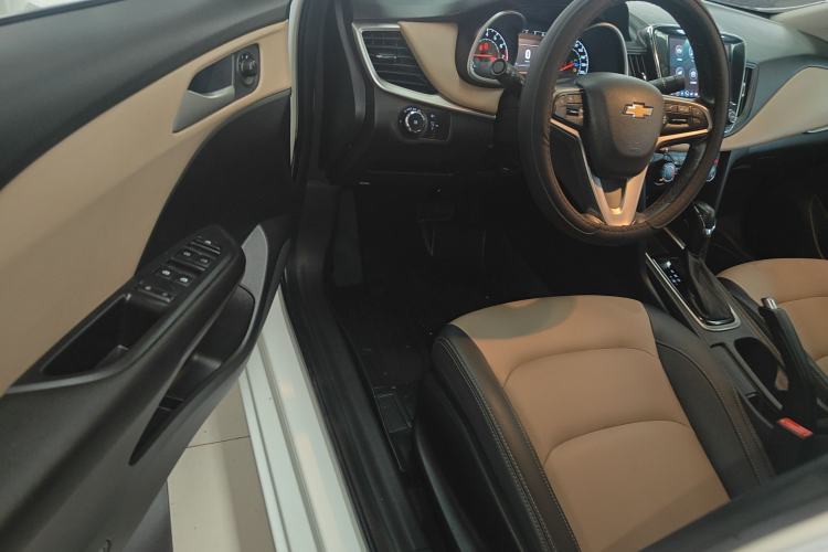 Used Chevrolet Monza 2022 320 Automatic Enjoyment Sunroof Version Driver Seat