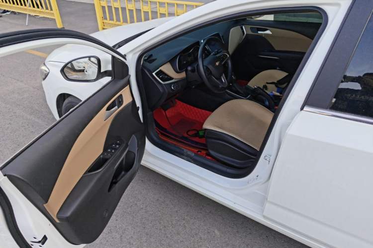 Used Chevrolet Monza 2022 320 Automatic Enjoyment Sunroof Version Driver Seat