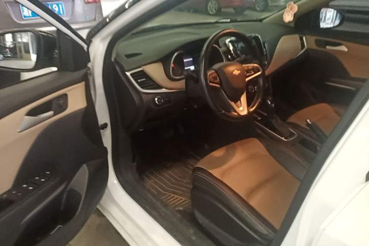 Used Chevrolet Monza 2022 320 Automatic Enjoyment Sunroof Version Driver Seat