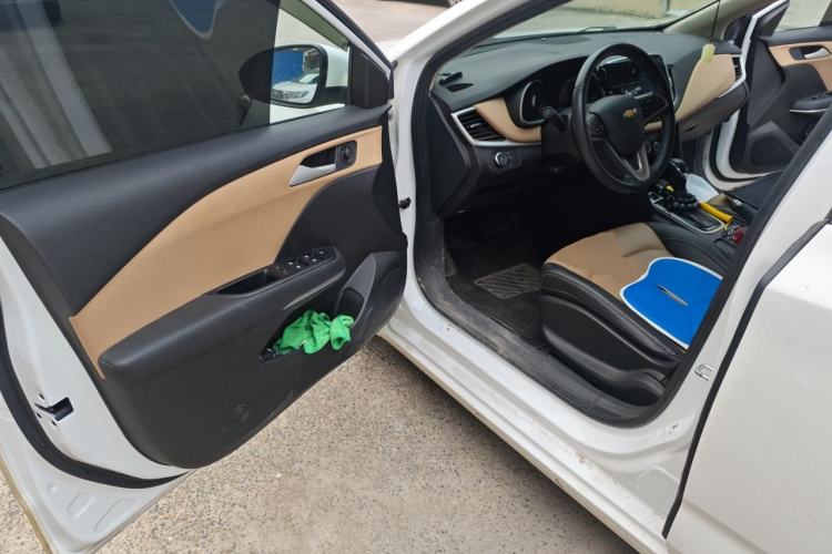Used Chevrolet Monza 2022 320 Automatic Enjoyment Sunroof Version Driver Seat