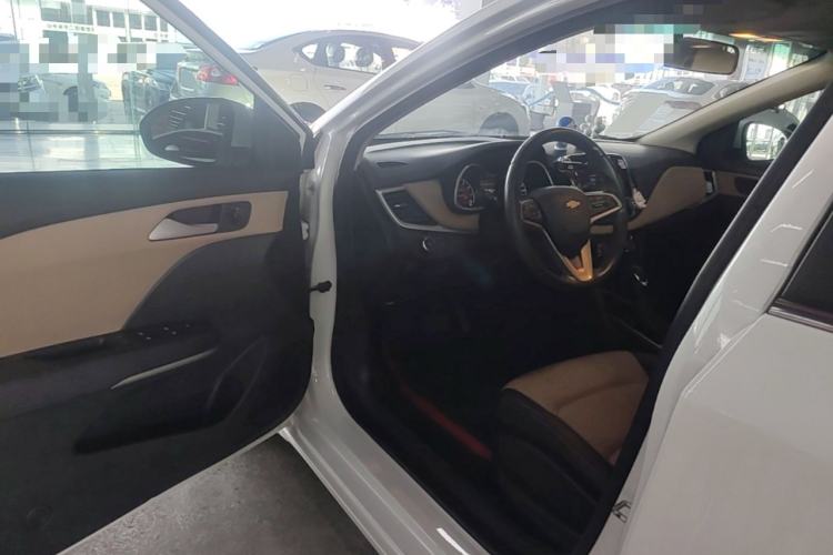 Used Chevrolet Monza 2022 320 Automatic Enjoyment Sunroof Version Driver Seat