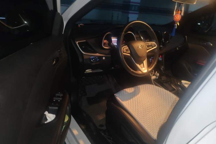 Used Chevrolet Monza 2022 Light Hybrid RS 330T Automatic Comfort Edition Driver Seat