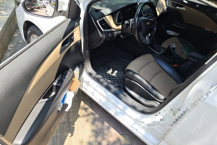 Used Chevrolet Monza 2022 320 Automatic Enjoyment Sunroof Version Driver Seat