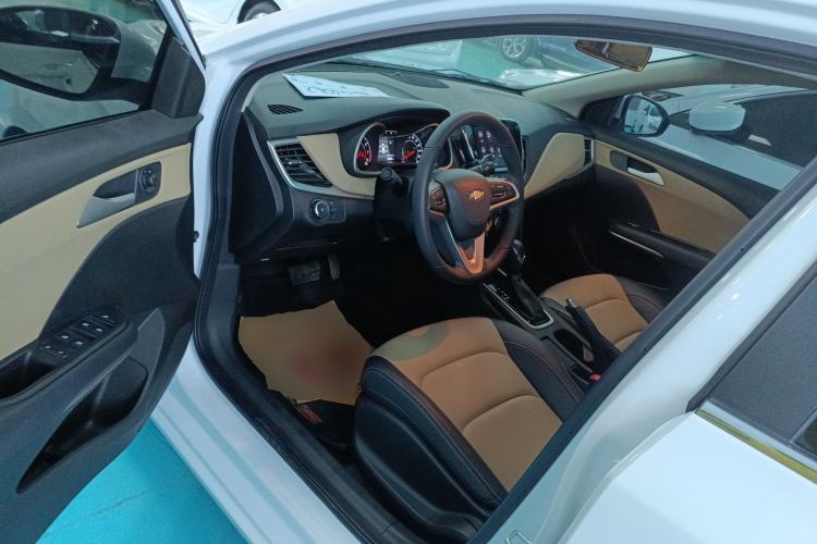 Used Chevrolet Monza 2022 320 Automatic Enjoyment Sunroof Version Driver Seat