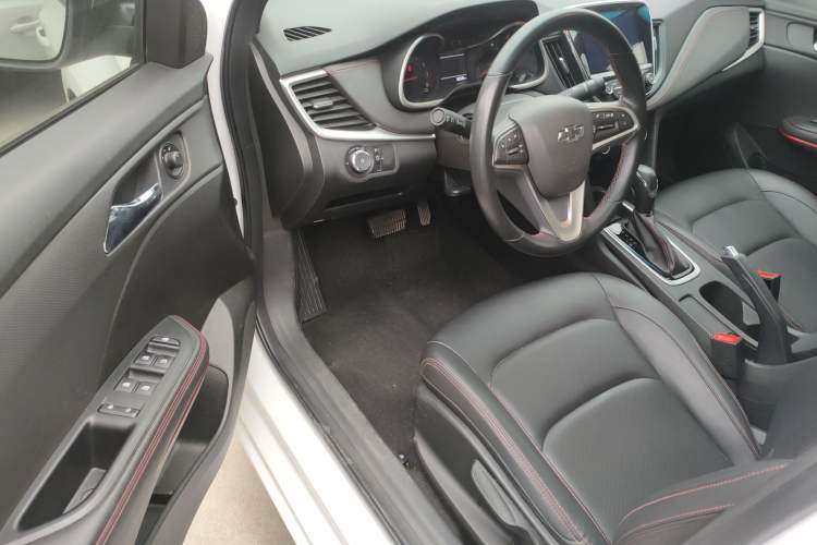 Used Chevrolet Monza 2022 Light Hybrid RS 330T Automatic Comfort Edition Driver Seat