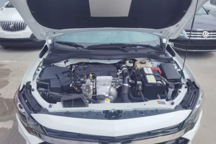 Used Chevrolet Monza 2022 Light Hybrid RS 330T Automatic Comfort Edition Engine Bay
