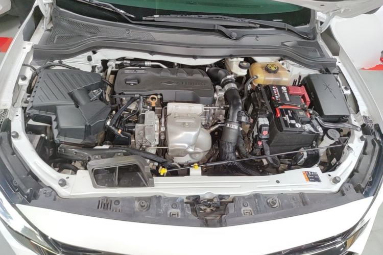 Used Chevrolet Monza 2022 Light Hybrid RS 330T Automatic Comfort Edition Engine Bay