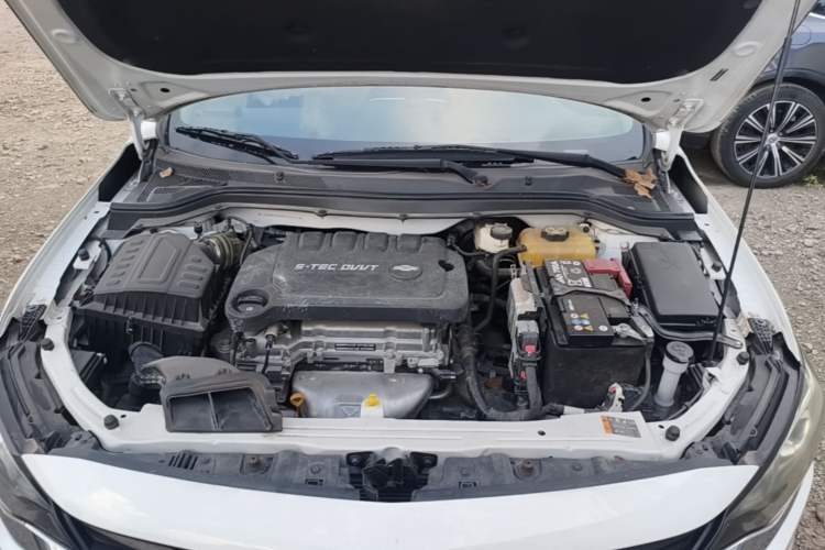 Used Chevrolet Monza 2022 320 Automatic Enjoyment Sunroof Version Engine Bay