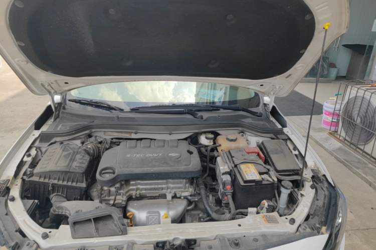 Used Chevrolet Monza 2022 320 Automatic Enjoyment Sunroof Version Engine Bay