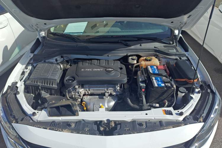 Used Chevrolet Monza 2022 320 Automatic Enjoyment Sunroof Version Engine Bay