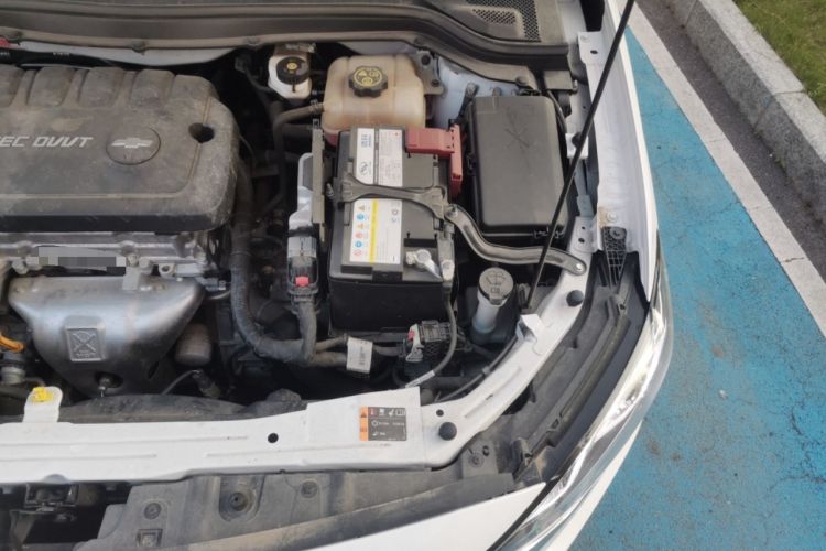 Used Chevrolet Monza 2022 320 Automatic Enjoyment Sunroof Version Engine Bay Left