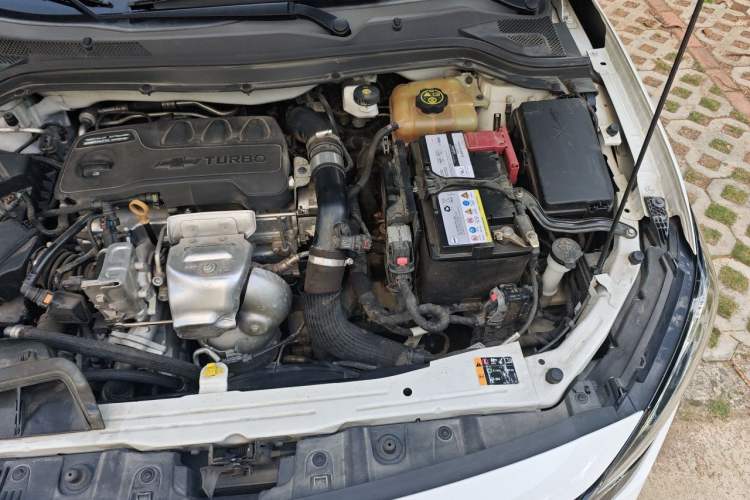 Used Chevrolet Monza 2022 Light Hybrid RS 330T Automatic Comfort Edition Engine Bay Left