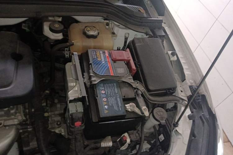 Used Chevrolet Monza 2022 320 Automatic Enjoyment Sunroof Version Engine Bay Left