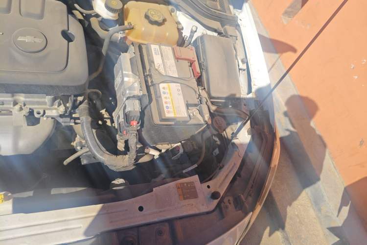 Used Chevrolet Monza 2022 320 Automatic Enjoyment Sunroof Version Engine Bay Left