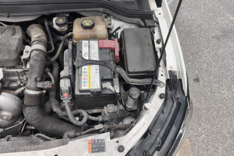 Used Chevrolet Monza 2022 Light Hybrid RS 330T Automatic Comfort Edition Engine Bay Left
