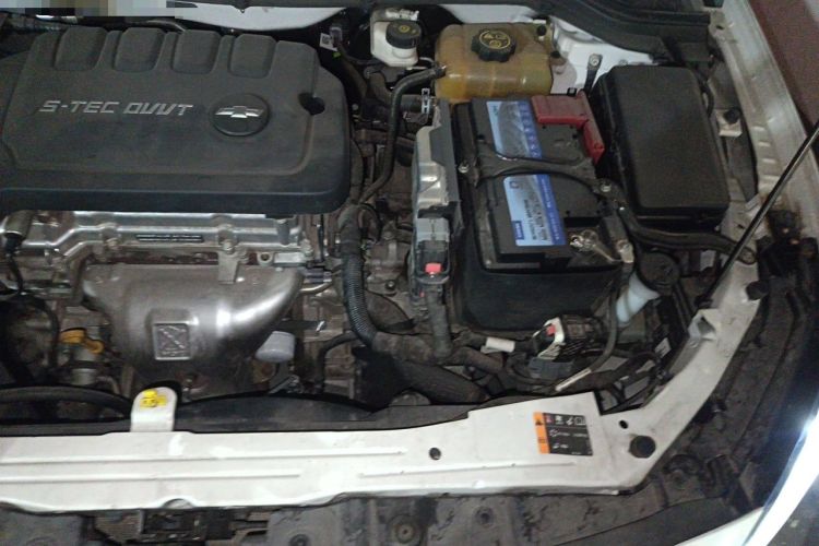 Used Chevrolet Monza 2022 320 Automatic Enjoyment Sunroof Version Engine Bay Left
