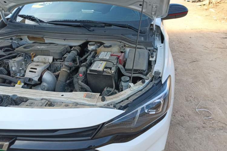 Used Chevrolet Monza 2022 Light Hybrid Redline 320T Dual-Clutch Thrilling Edition Engine Bay Left