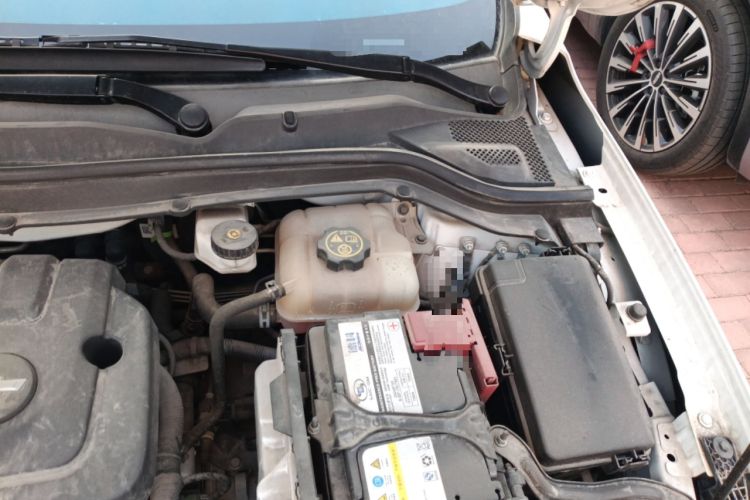 Used Chevrolet Monza 2022 320 Automatic Enjoyment Sunroof Version Engine Bay Left