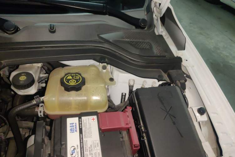Used Chevrolet Monza 2022 320 Automatic Enjoyment Sunroof Version Engine Bay Left