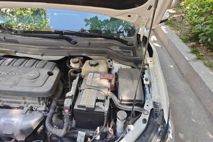 Used Chevrolet Monza 2022 320 Automatic Enjoyment Sunroof Version Engine Bay Left