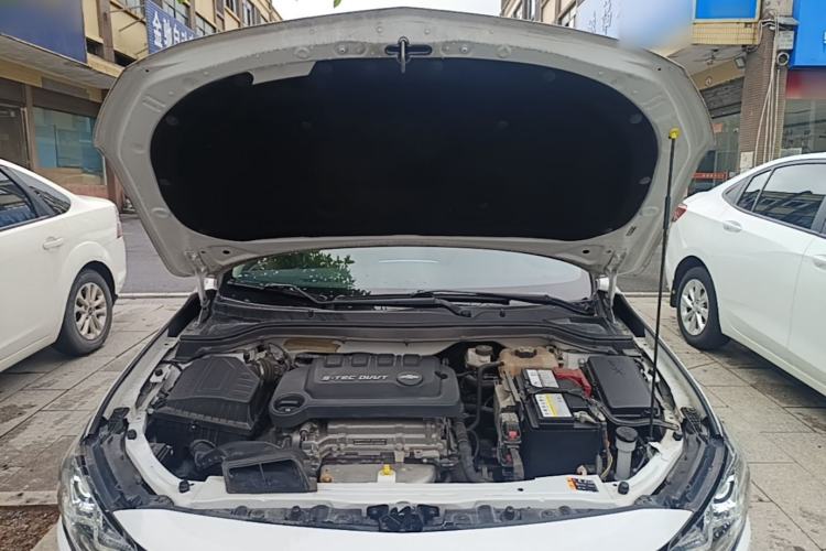 Used Chevrolet Monza 2022 320 Automatic Enjoyment Edition Engine Bay