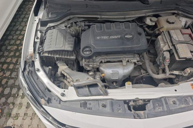 Used Chevrolet Monza 2022 320 Automatic Enjoyment Sunroof Version Engine Bay Right