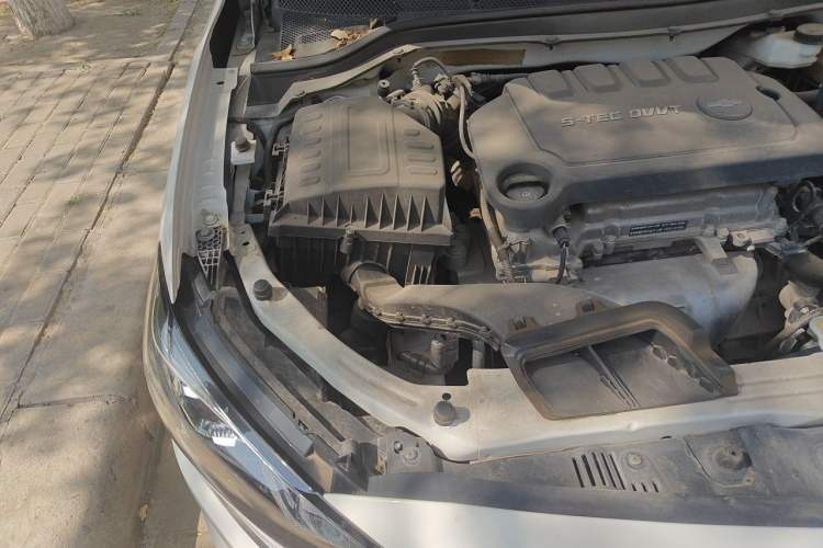 Used Chevrolet Monza 2022 320 Automatic Enjoyment Sunroof Version Engine Bay Right