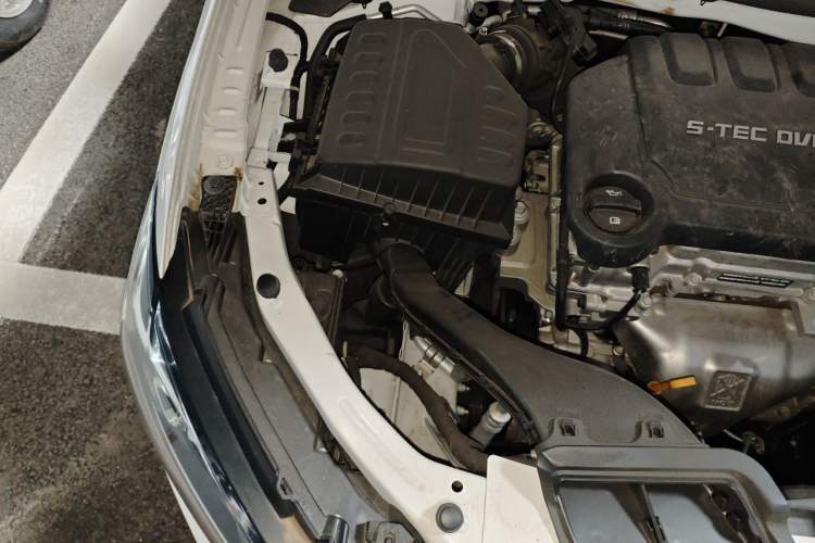 Used Chevrolet Monza 2022 320 Automatic Enjoyment Edition Engine Bay Right