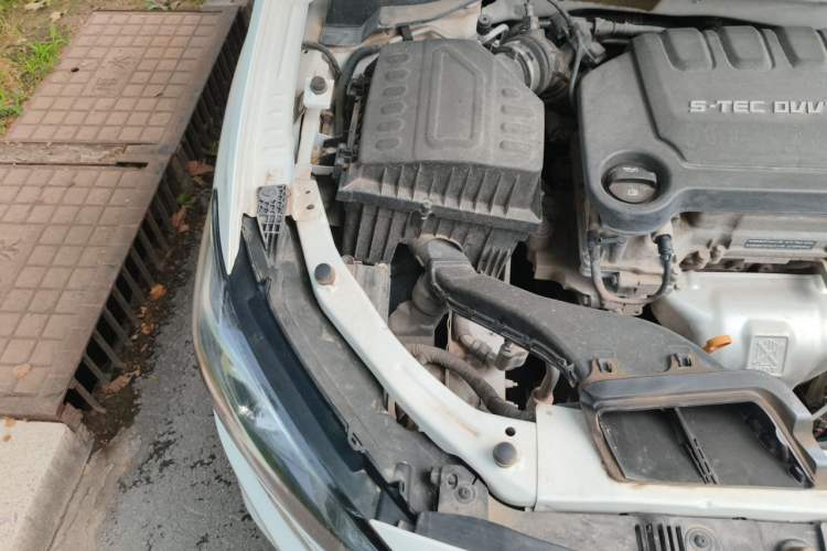 Used Chevrolet Monza 2022 320 Automatic Enjoyment Sunroof Version Engine Bay Right