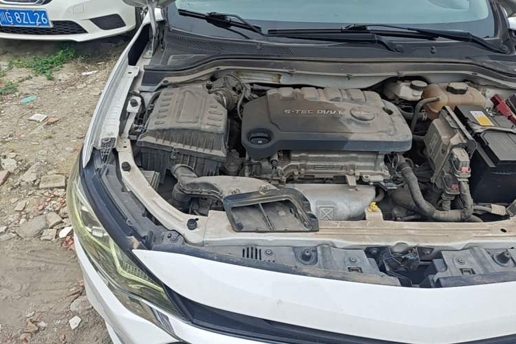 Used Chevrolet Monza 2022 320 Automatic Enjoyment Sunroof Version Engine Bay Right