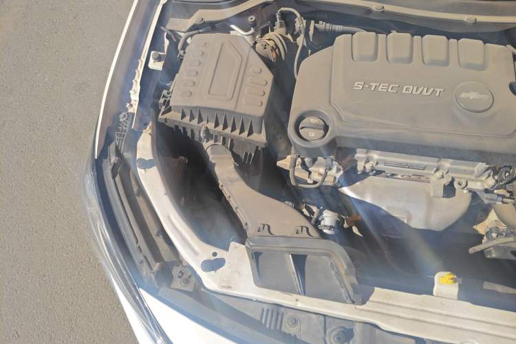 Used Chevrolet Monza 2022 320 Automatic Enjoyment Sunroof Version Engine Bay Right