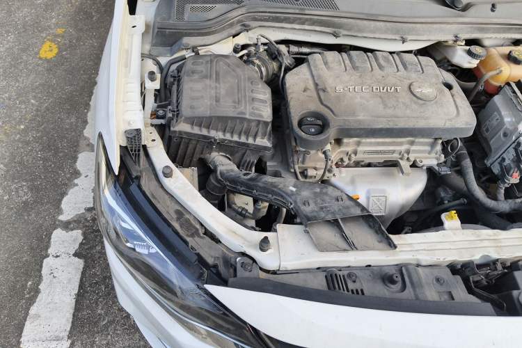 Used Chevrolet Monza 2022 320 Automatic Enjoyment Sunroof Version Engine Bay Right