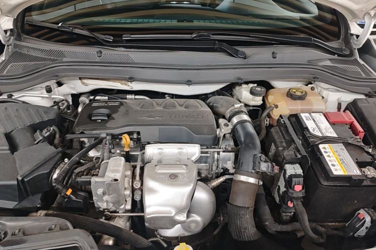 Used Chevrolet Monza 2022 Light Hybrid RS 330T Automatic Comfort Edition Engine Bay