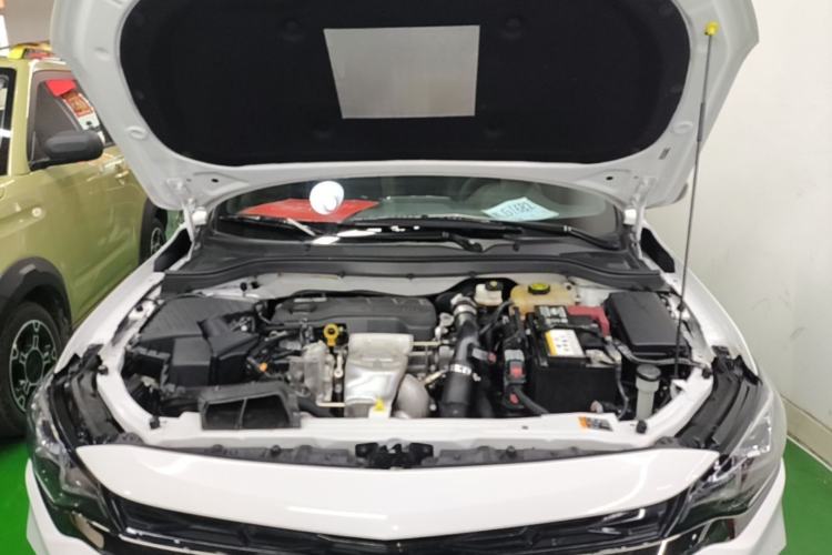 Used Chevrolet Monza 2022 Light Hybrid RS 330T Automatic Comfort Edition Engine Bay