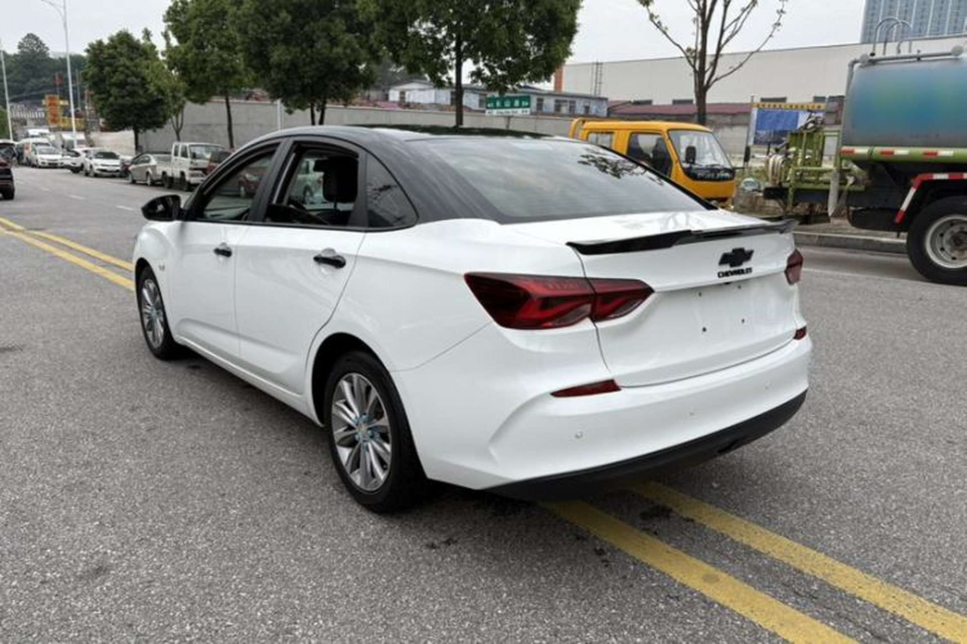 Used Chevrolet Monza 2022 320 Automatic Enjoyment Sunroof Version Exterior 3