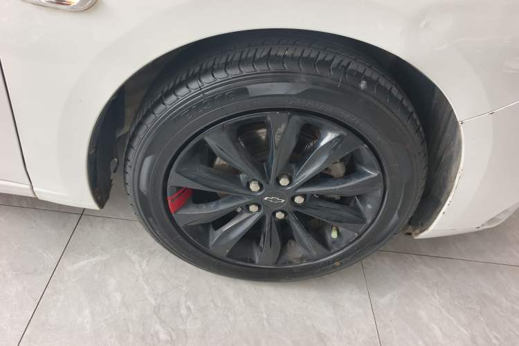 Used Chevrolet Monza 2022 Light Hybrid Redline 320T Dual-Clutch Thrilling Edition Exterior 5