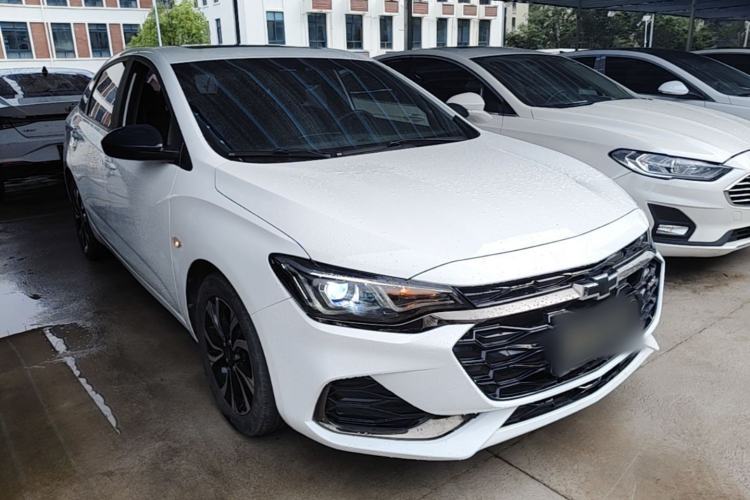 Used Chevrolet Monza 2022 Light Hybrid RS 330T Automatic Comfort Edition Front Right 45 Deg