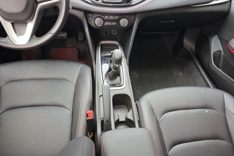 Used Chevrolet Monza 2022 Light Hybrid RS 330T Automatic Comfort Edition Gear Lever