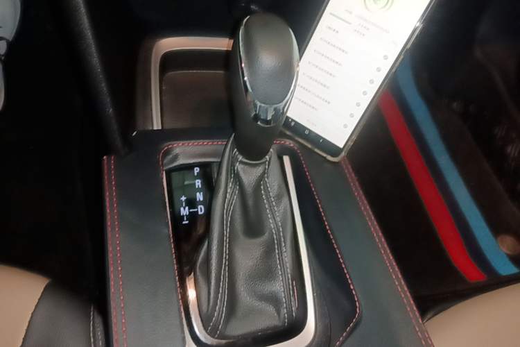 Used Chevrolet Monza 2022 320 Automatic Enjoyment Sunroof Version Gear Lever