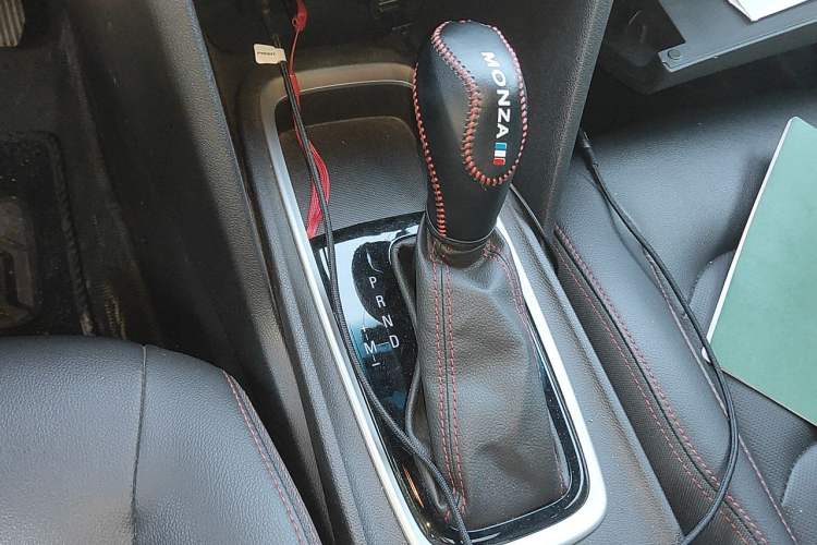 Used Chevrolet Monza 2022 Light Hybrid RS 330T Automatic Comfort Edition Gear Lever