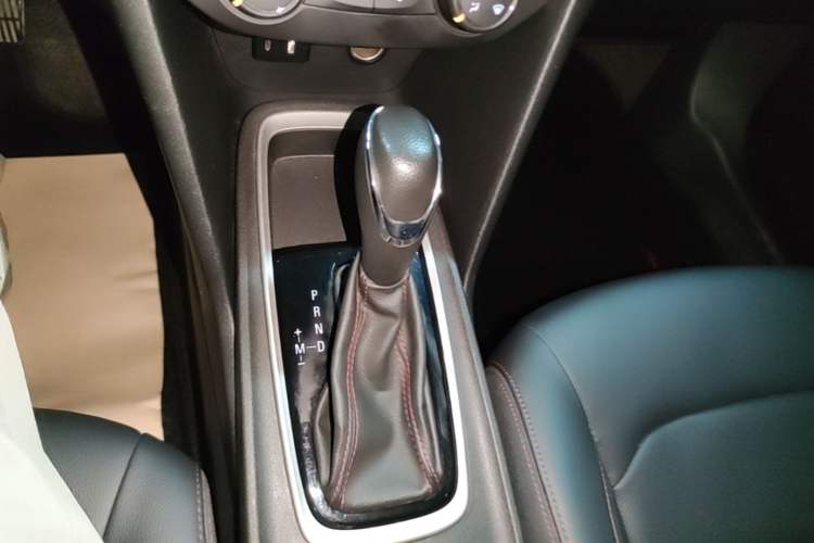 Used Chevrolet Monza 2022 Light Hybrid RS 330T Automatic Comfort Edition Gear Lever